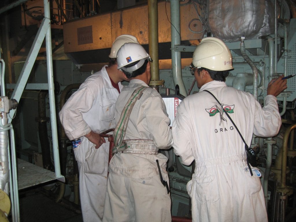 Lắp đặt và kiểm thử hệ thống tự động hóa trên tàu biển thuộc các dự án đóng mới của Vinashine